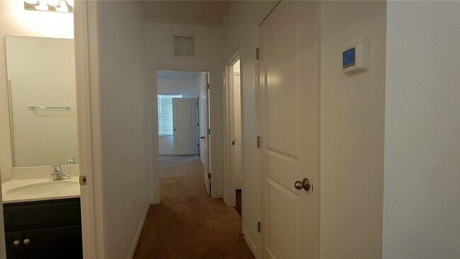 Building Photo - 5520 Angel Fish Ct