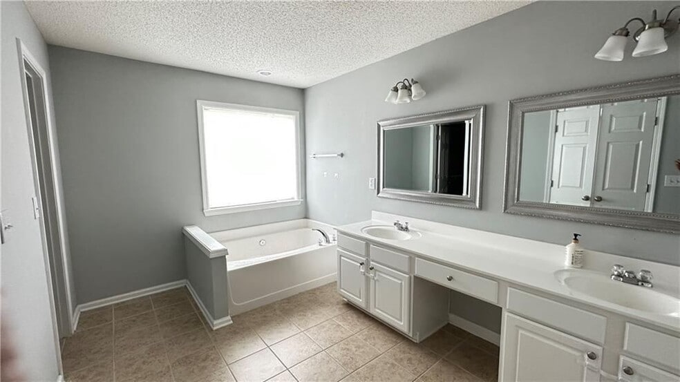 Building Photo - 9155 Ruel Ln