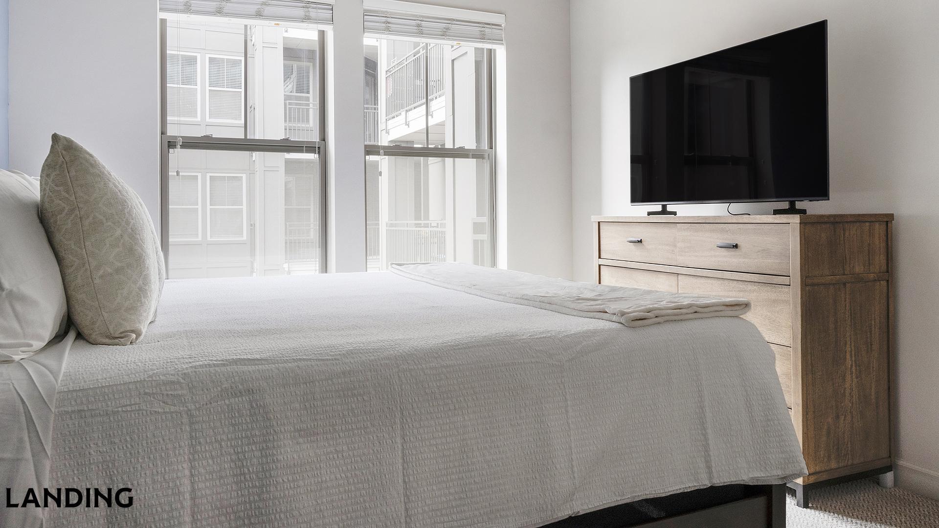 Building Photo - 2420 Peachtree Rd NW