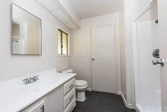 Building Photo - 18950 Woodcrest Ln