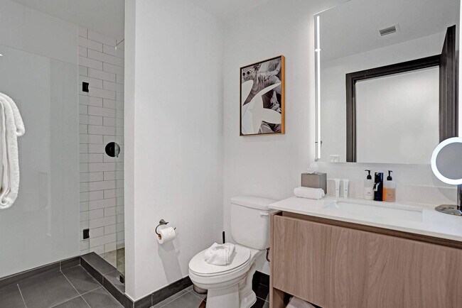 Building Photo - 398 NE 5th St