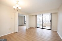 Building Photo - 1808 Old Meadow Rd