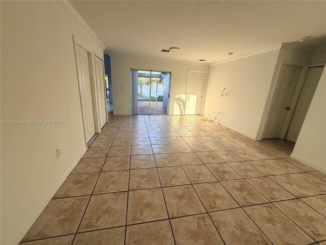 Building Photo - 28431 SW 135th Ave