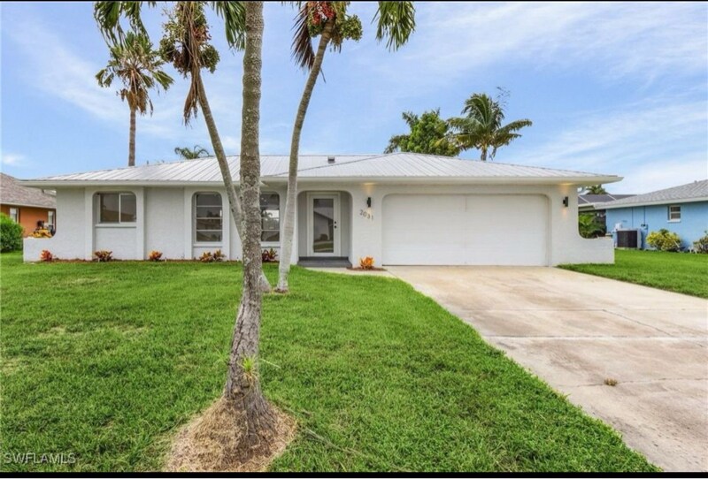 Primary Photo - 2031 SE 25th Ln