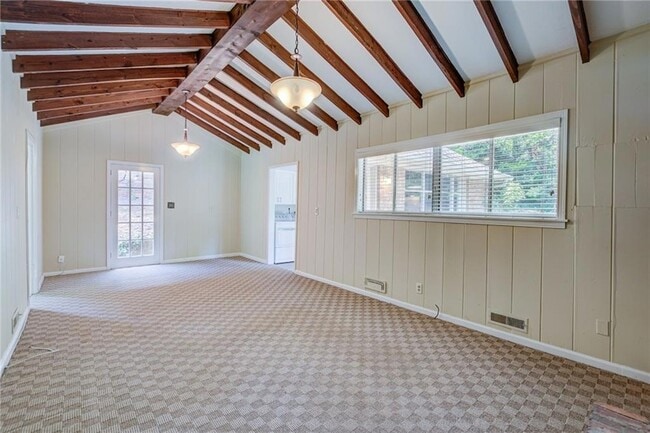 Building Photo - 1112 Franklin Cir NE