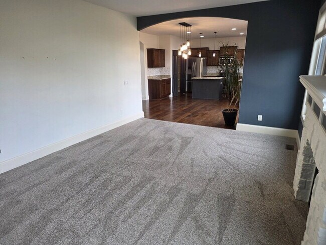 Building Photo - 3701 161st St