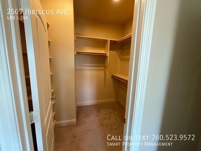 Building Photo - Best Deal in Vista!