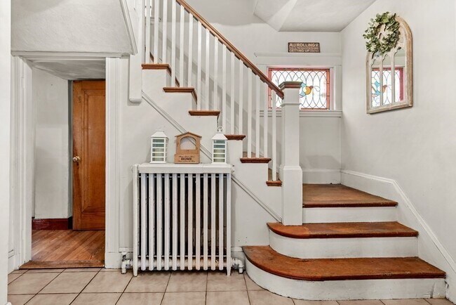 Building Photo - 162 Elliot Ave