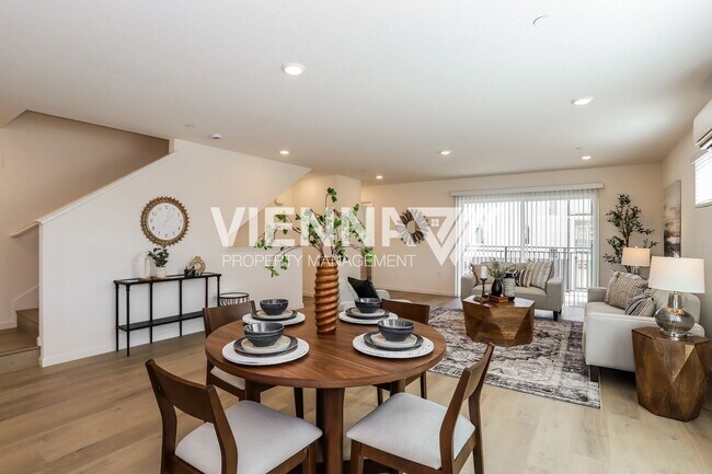 Building Photo - 8106 Quiet Knolls Dr