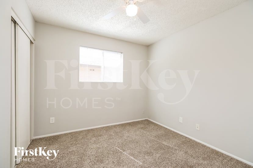 Building Photo - 1918 E Watson Dr