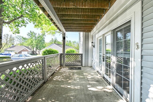 Building Photo - 3021 Stratford Ct