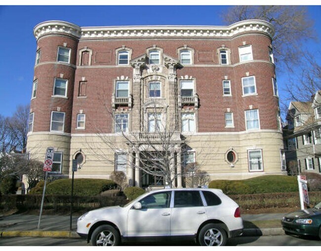 Building Photo - Renovated 1 bed and 1 bath