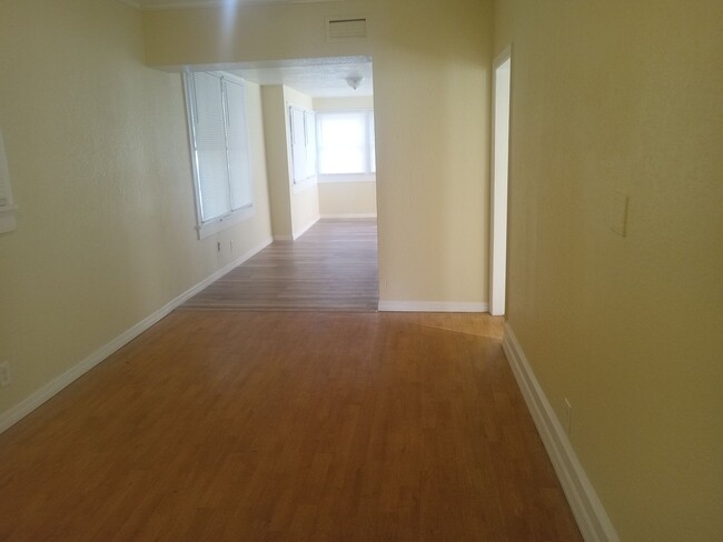 Building Photo - Move in special-  1/2 off first months rent