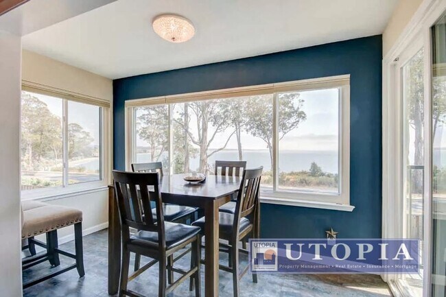 Building Photo - Ocean Views! 2 bd/ 1.5 bath condo w/ Commu...