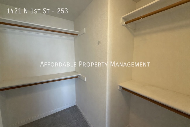 Building Photo - 1421 N First St