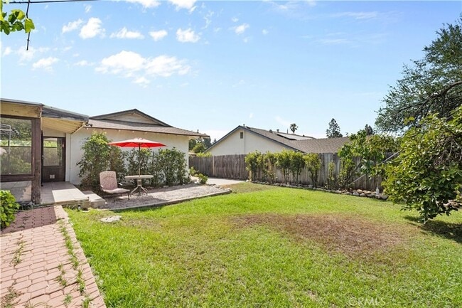 Building Photo - 702 Scripps Dr