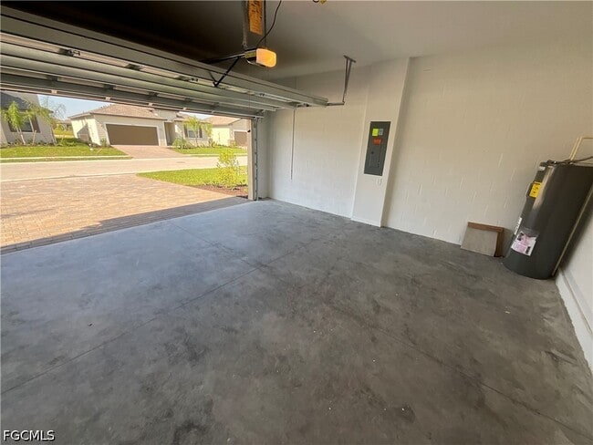 Building Photo - 14570 Palamos Cir