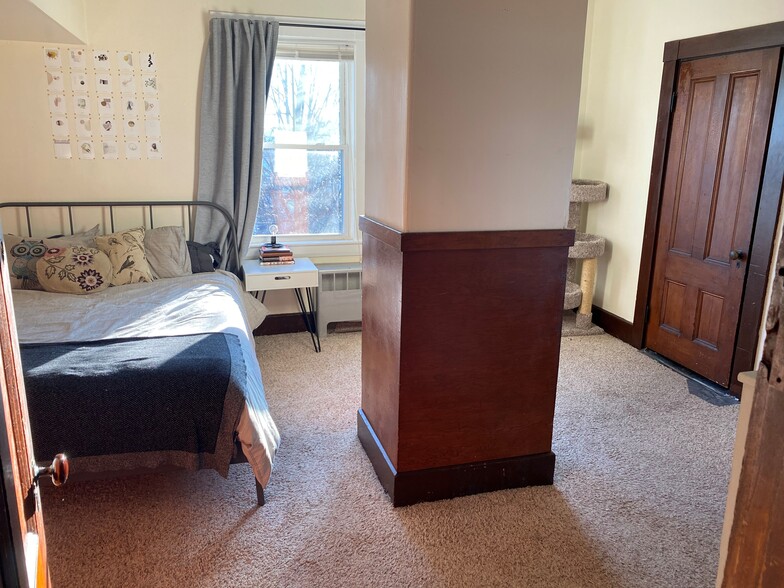 Bedroom - 114 Brown St