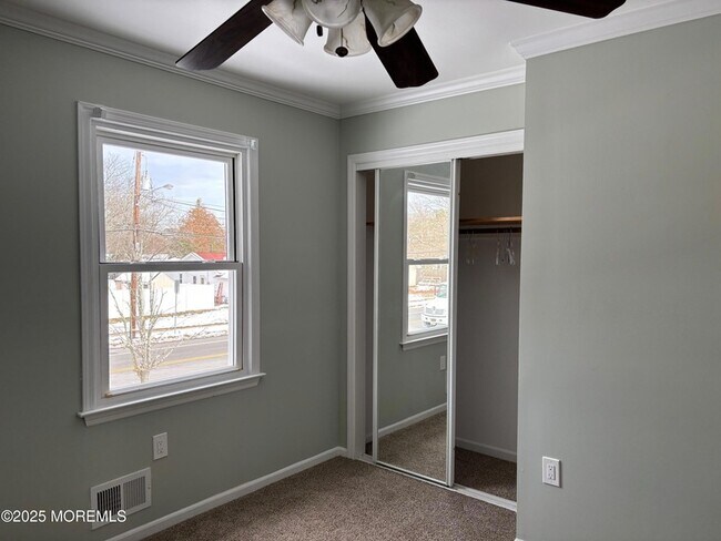 Building Photo - 148B Bayshore Drive Unit B