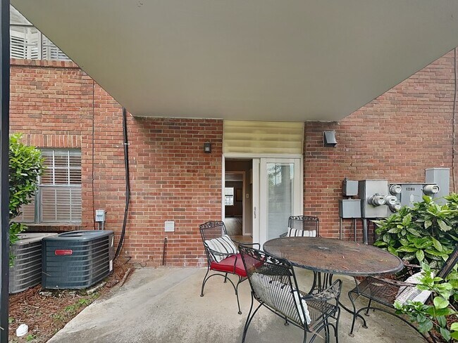 Building Photo - 3412 Sandner Ct