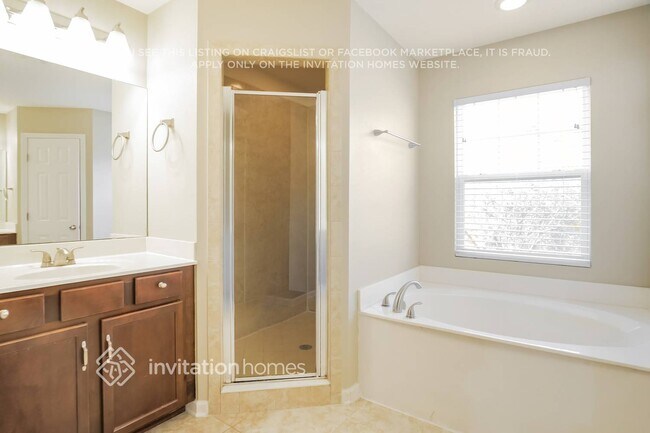 Building Photo - 1160 Carmona Pl