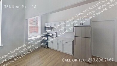 Building Photo - 364 King St