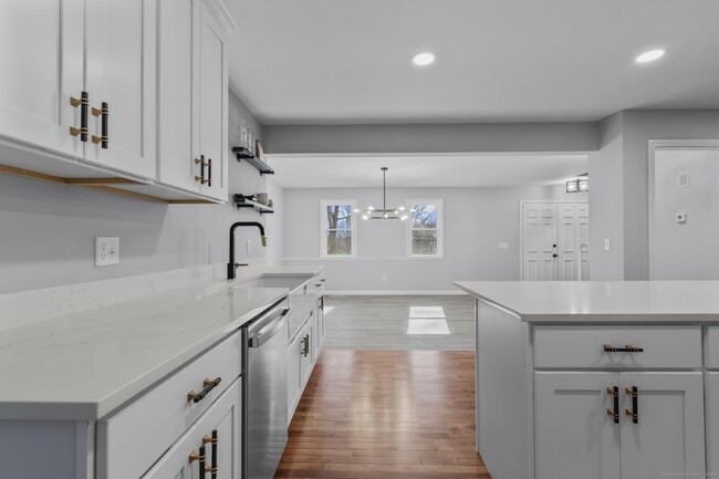 Building Photo - 40 Harkness Dr