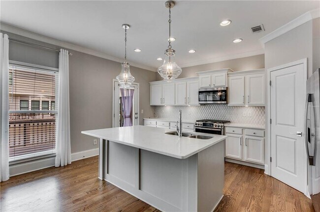 Building Photo - 3962 Boston Common St NW