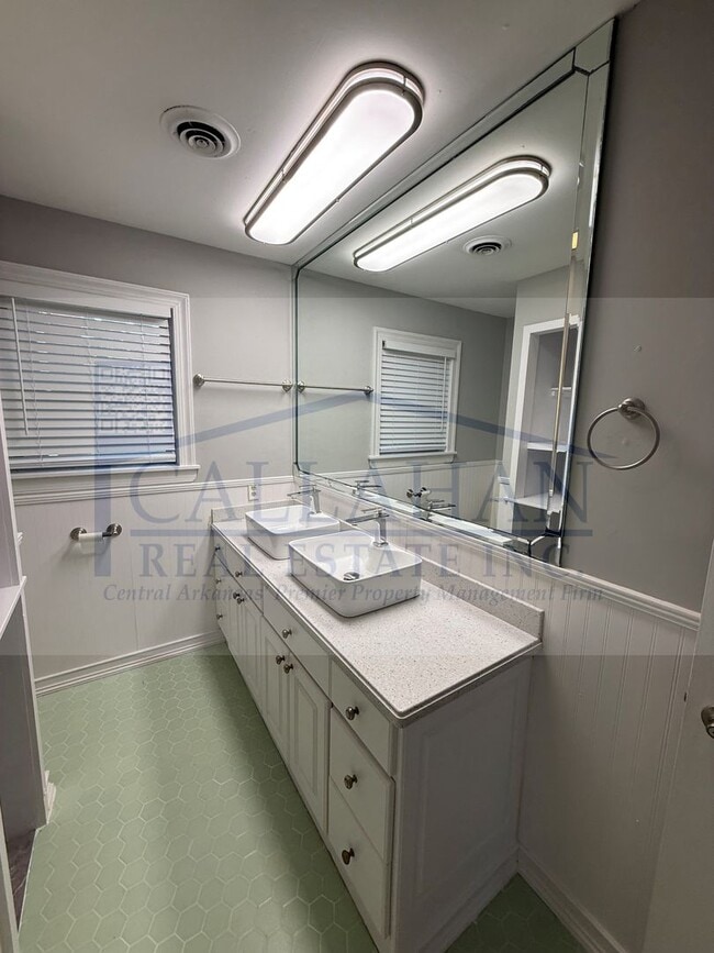 Building Photo - Little Rock 3 Bedroom Home