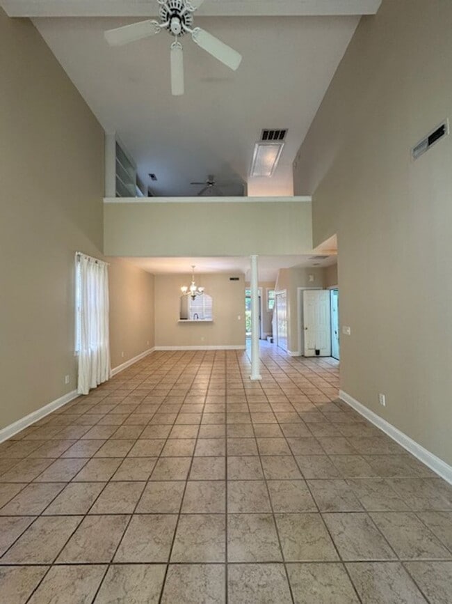 Building Photo - Townhome in Ashton Place