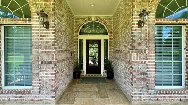 Building Photo - 15216 Saddlewood Dr