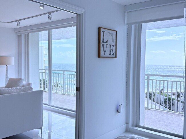 Building Photo - 3546 S Ocean Blvd