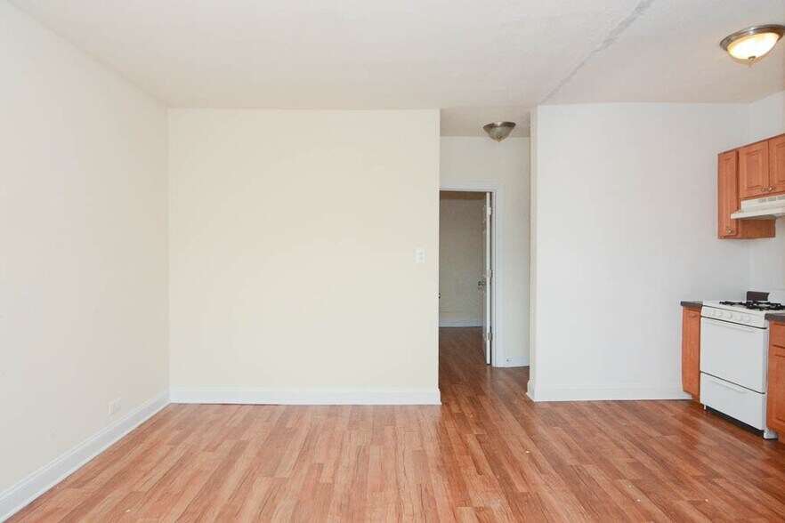 Building Photo - 1742 N Humboldt Blvd