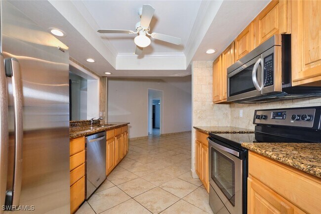Primary Photo - 2614 SE 12th Pl