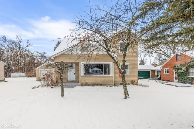 Building Photo - 7618 Sylvan St