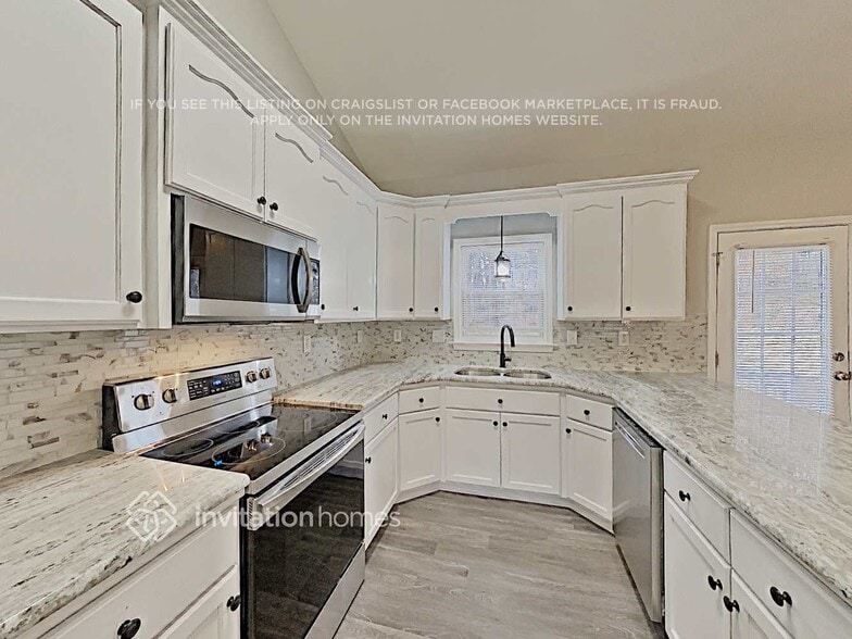 Building Photo - 318 Beacon Hills Dr