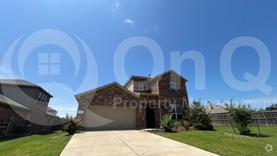 Building Photo - 400 Plum Ct