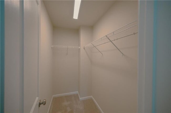 Building Photo - 3177 Meadowstone Ln SW