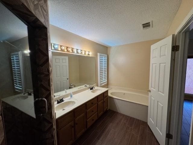 Building Photo - 8855 Lake Edge Cove W