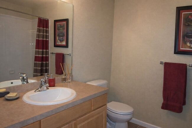Building Photo - 4605 Hahns Peak Dr
