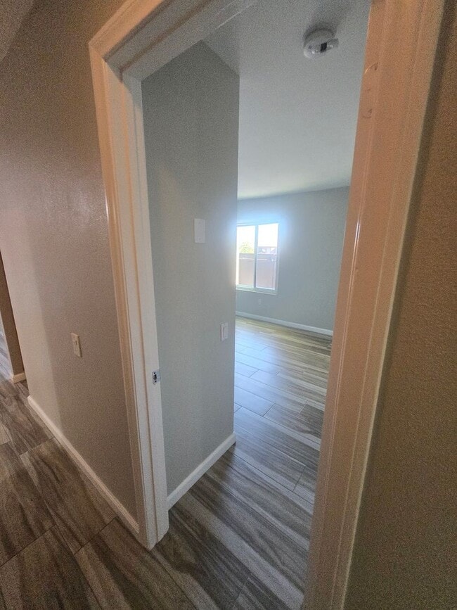 Building Photo - 3454 Castle Glen Dr