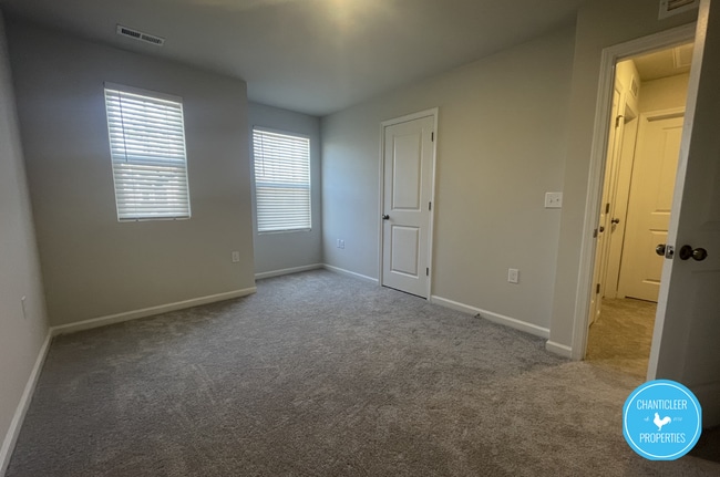 Building Photo - 5003 Fir Tree Ln