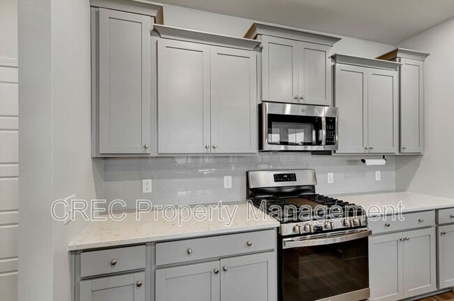 Building Photo - 270 Firewheel Ct