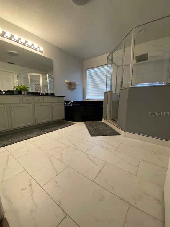 Building Photo - 332 Gleneagles Dr