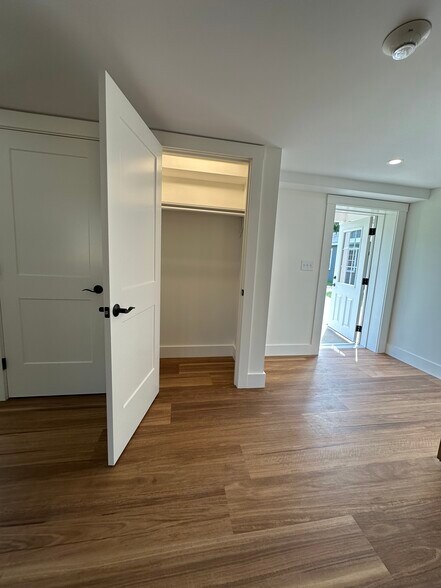 Building Photo - 61 Old Amherst Rd