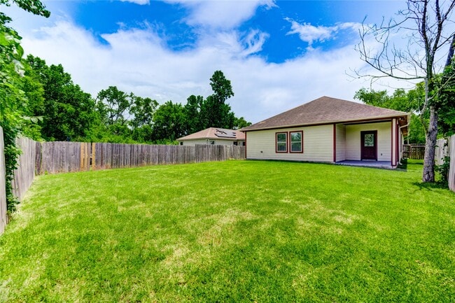 Building Photo - 3805 Shelby Cir
