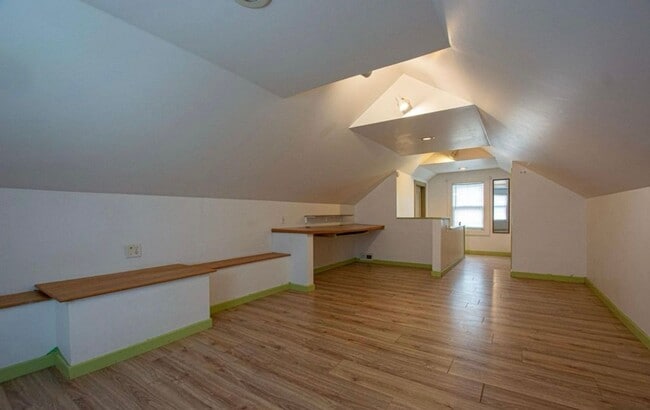 Building Photo - 1209 S 55th St
