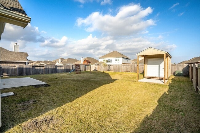 Building Photo - 135 San Bernard Dr