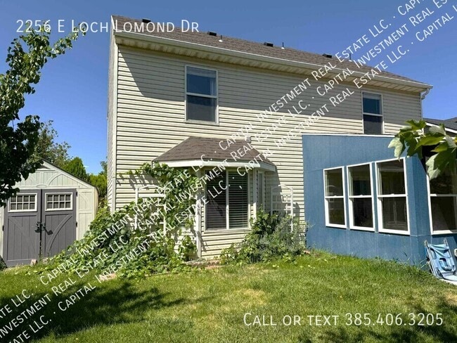 Building Photo - 2256 Loch Lomond Dr