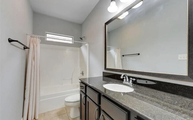 Building Photo - 7853 Seville Ct